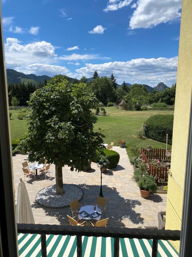 Hotel Dienstl Gut Launsdorf Dış mekan fotoğraf