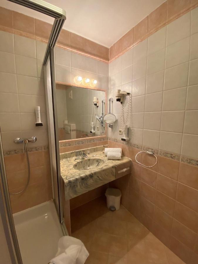 Hotel Dienstl Gut Launsdorf Dış mekan fotoğraf