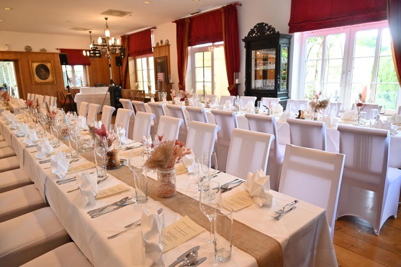 Hotel Dienstl Gut Launsdorf Dış mekan fotoğraf
