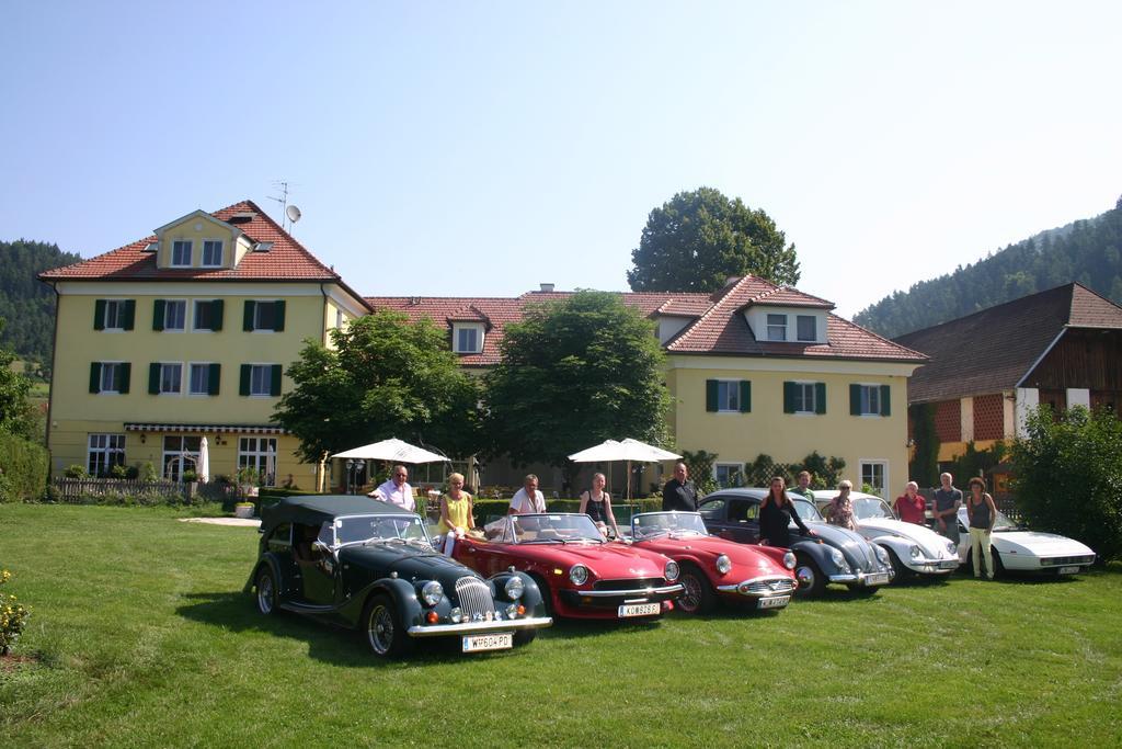 Hotel Dienstl Gut Launsdorf Dış mekan fotoğraf